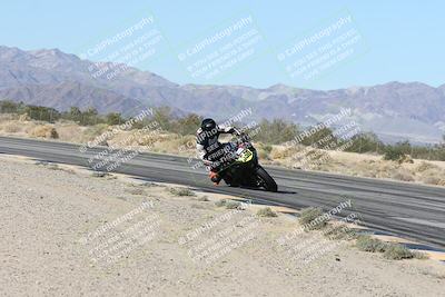 media/Dec-04-2025-Racers Edge (Thu) [[5ebc9f124d]]/3-B Group/3-Session 2 (Turn 7 Inside)/